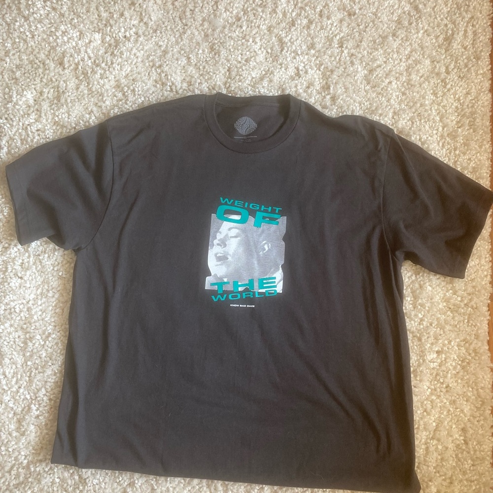 Know Bad Daze Size XL Weight of the World